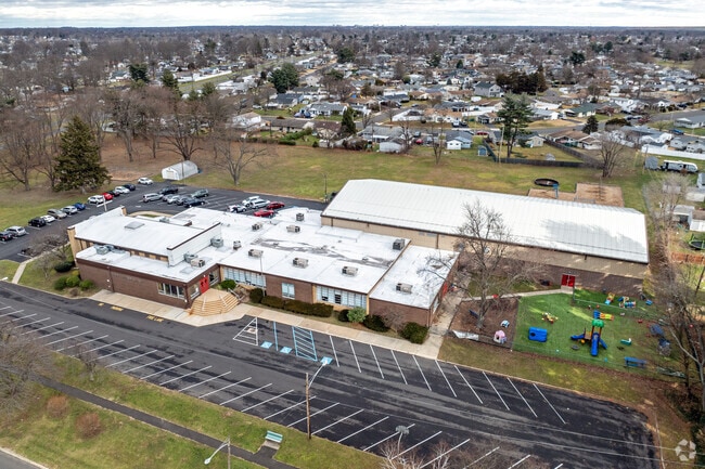 Hope Lutheran School has a student-teacher ratio of 22-1.