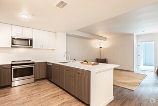 471 26th St, Oakland, CA 94612