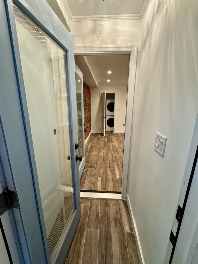 215 5th St SE unit 1, Washington, DC 20003 - photo 3