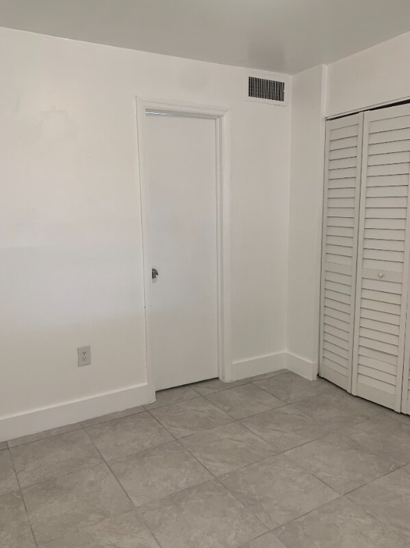Point South unit 247, Miami, FL 33157 - photo 2