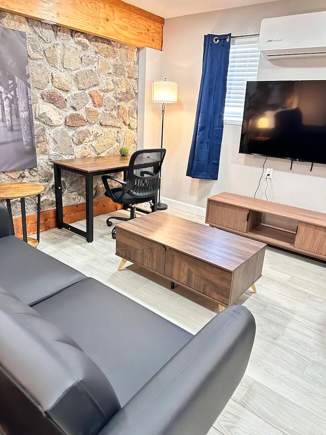 2705 Memphis Ave unit 2705 Memphis Ave Uni, El Paso, TX 79930 - photo 4