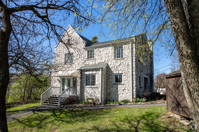 The historic Lonas Stone House, built by Matthew Kirby in 1935, still stands today.