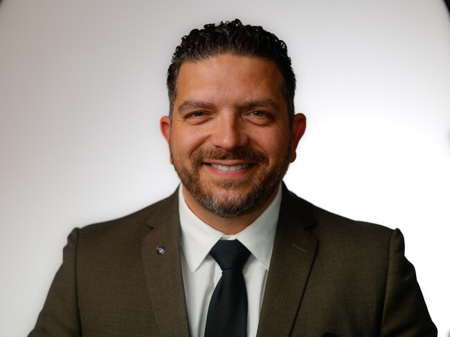 Agent Photo