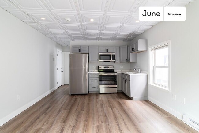 102 Cross St unit A, Somerville, MA 02145 - photo 5