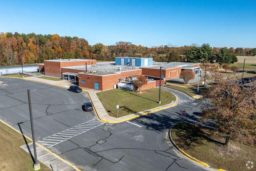 Warwick Elementary School in Cambridge provides a great education.