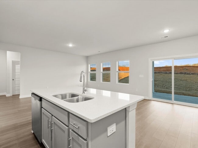 544 Ward Wilson Trail, Duncan, SC 29334 - photo 2