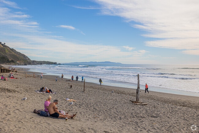 Unwinding on Stinson Beach, a perfect day under the sun.