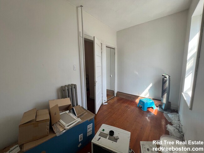 1905 Beacon St unit 2, Brookline, MA 02445 - photo 7