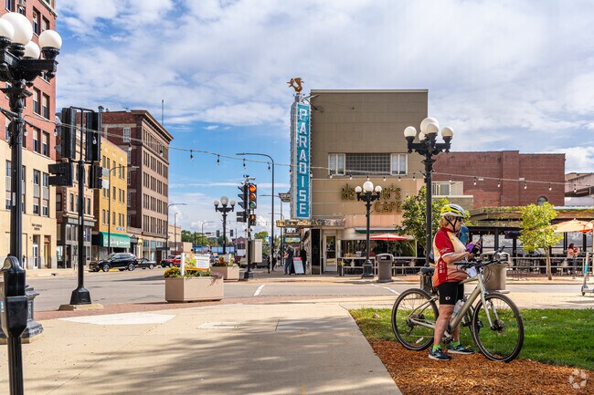 Highland is as short bike ride away from the downtown area of Waterloo.