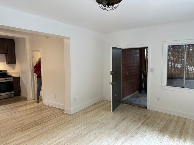 1489 Wallace Ave unit 2, Los Angeles, CA 90026 - photo 3