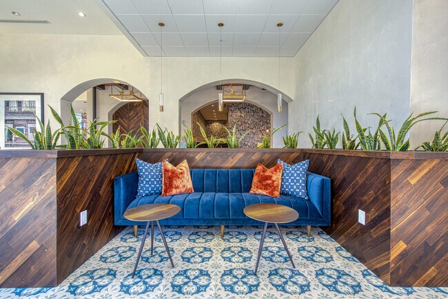 701 E 11th St unit B5-2809, Austin, TX 78701 - photo 2