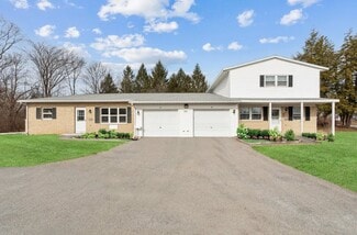 1 Cass Ct, Ballston Lake, NY 12019