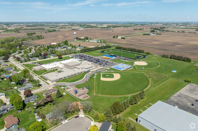 Randolph Elementary School in Randolph, WI offers new athletics facilities.