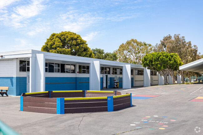 Meadows Avenue Elementary School's classrooms next to the blacktop in Manhattan Beach, CA.