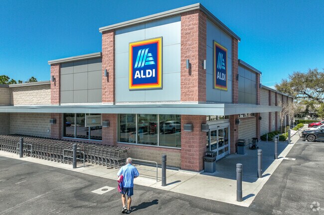 Aldi is a grocery food store that Alcove residents prefer.