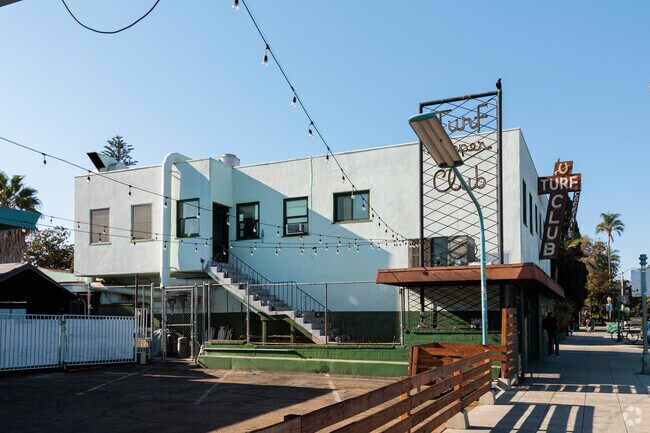 Turf Supper Club is the the Steakhouse to attend in Golden Hill.