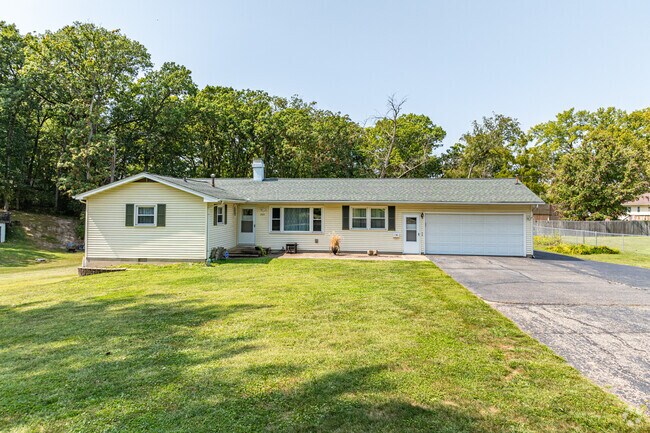 Ranch style architecture is common in the Lost Bridge community of Decatur, IL.