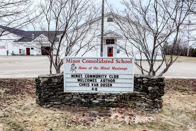 Minot Consolidated School serves the local Minot community.