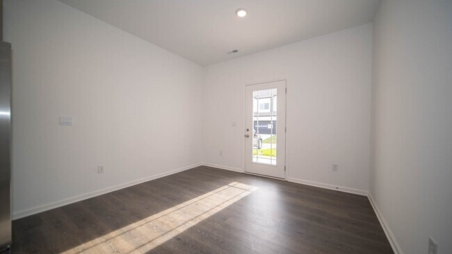 6114 Cascades Dr, Whitestown, IN 46075 - photo 6