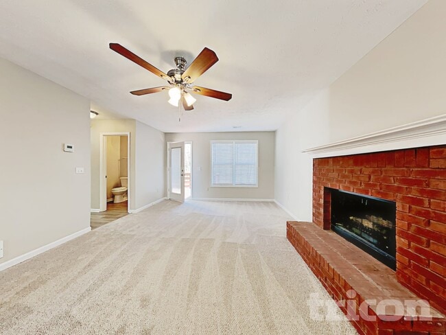 1417 Stream Walk, Loganville, GA 30052 - photo 2