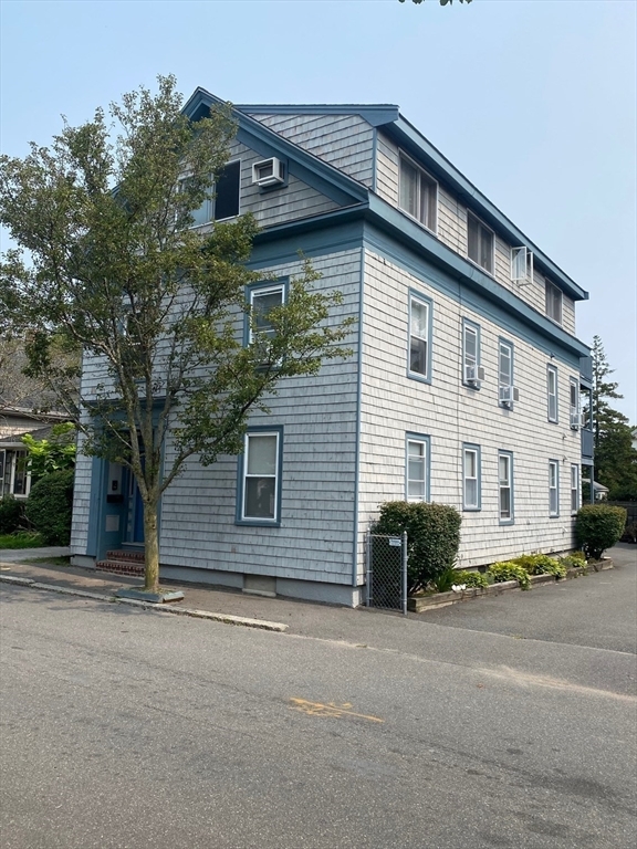 36 Upham St Unit 1, Salem, MA 01970