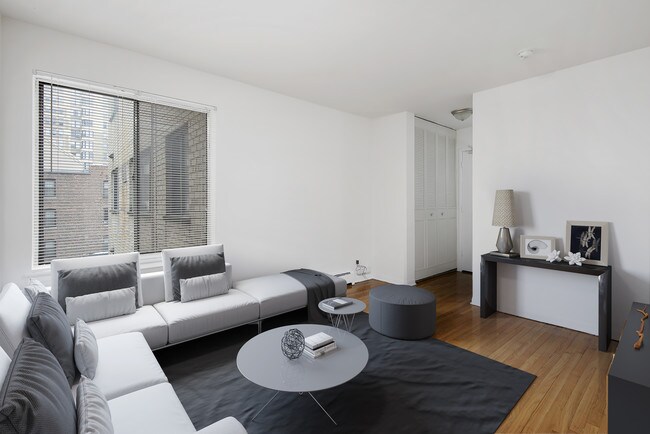 455 W. Wellington, Chicago, IL 60657 - photo 5