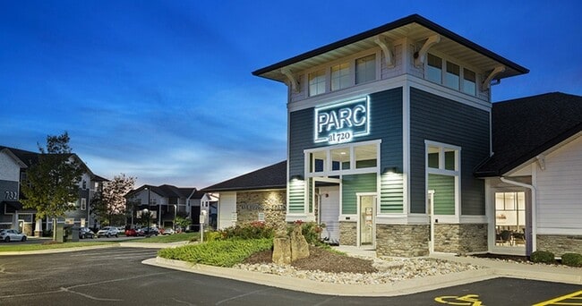 Parc at 720, Edwardsville, IL 62025 - photo 3