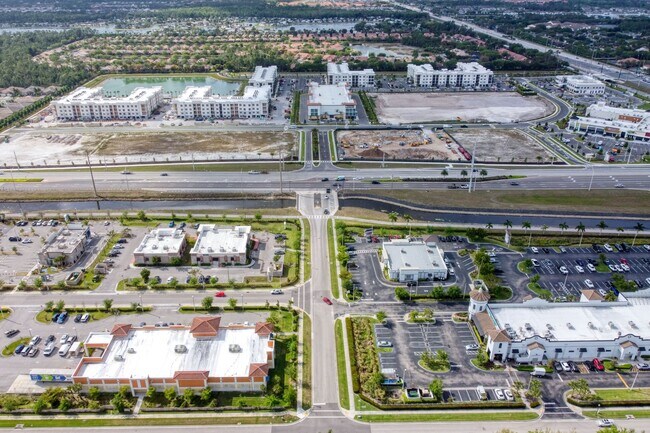 9093 Gervais Cir unit 1905, Naples, FL 34120 - photo 5