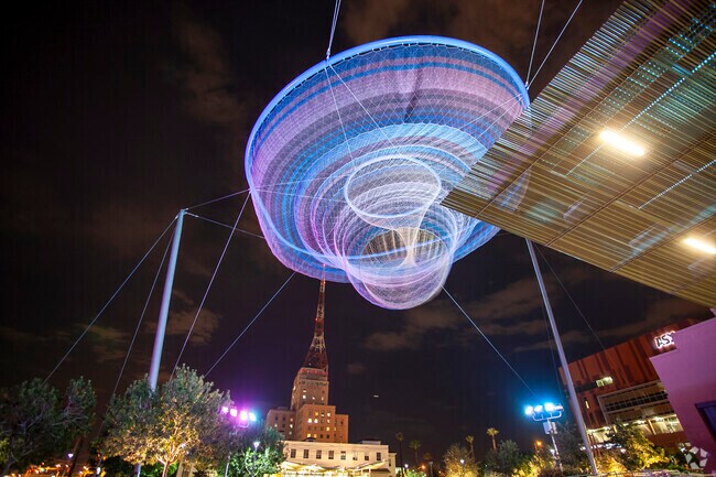 The illuminated net sculpture 