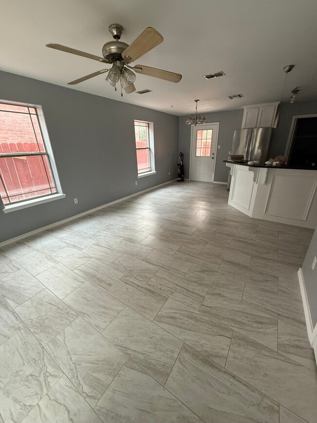 106 S 48th Ln unit 2, McAllen, TX 78501 - photo 4