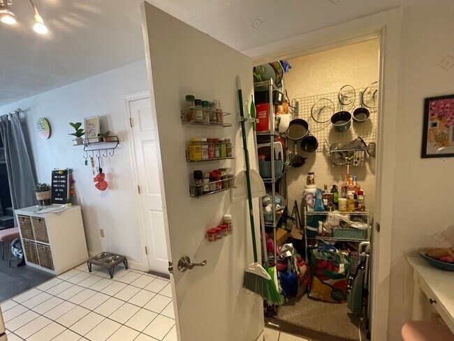 525 E 3rd St unit 3, Boston, MA 02127 - photo 6