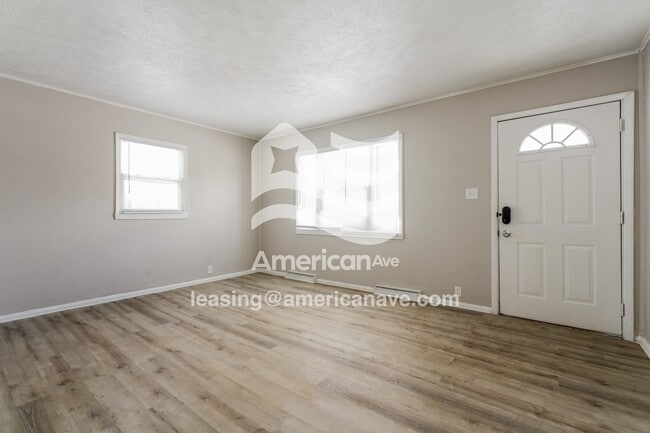 233 N Wellington St, South Bend, IN 46619 - photo 4