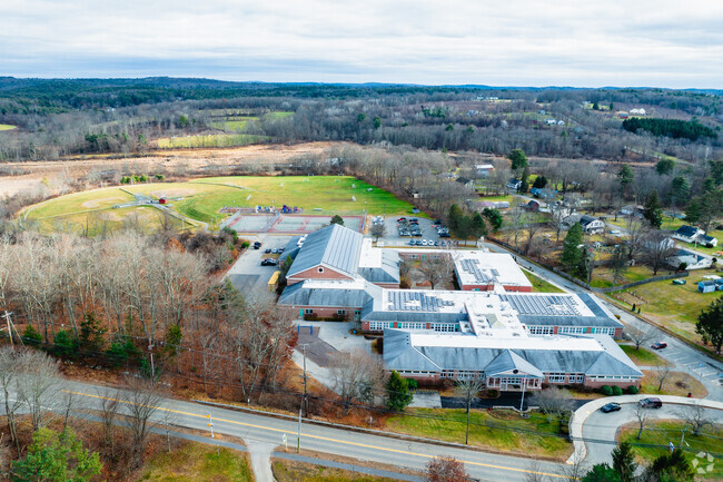 West Brookfield Elementary provides a well-rounded education and promotes academic excellence.