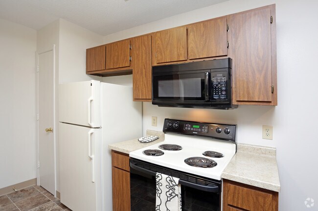 Regency Woods, West Des Moines, IA 50265 - photo 7