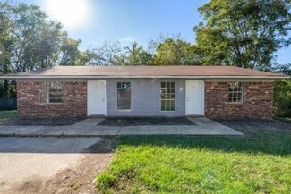 95 Cottrell St Unit 8, West Point, MS 39773