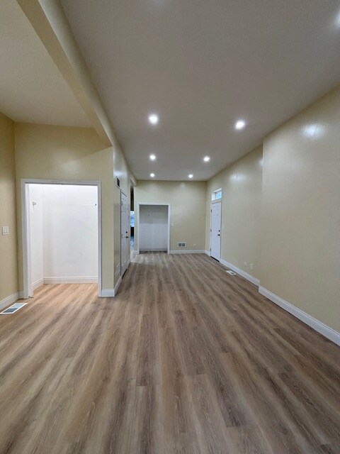 645 N Avers Ave unit 1, Chicago, IL 60624 - photo 4