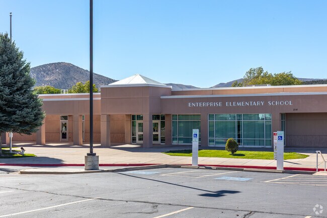 Enterprise Elementary School serves K–6 for northern Washington County.