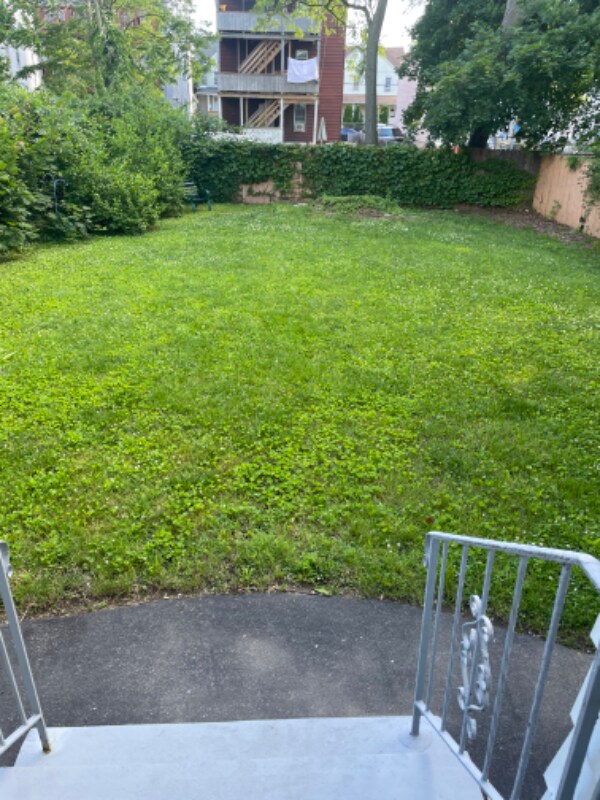 139 Poplar St unit 2nd floor, Bridgeport, CT 06605 - photo 1