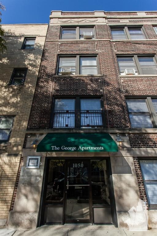 1050 W George St unit 206, Chicago, IL 60657 - photo 2