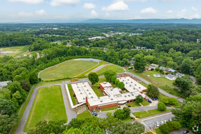 The community surrounding Forest Hill Elementary School helps to support the student body.