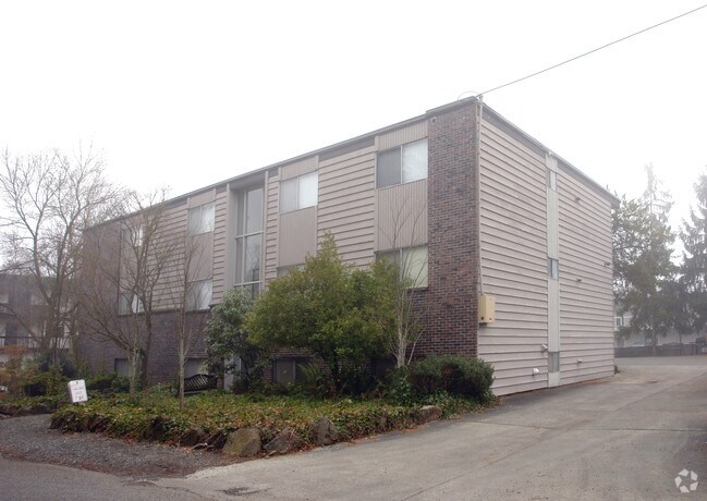 Wedgewood Apartments, Seattle, WA 98115 - photo 4