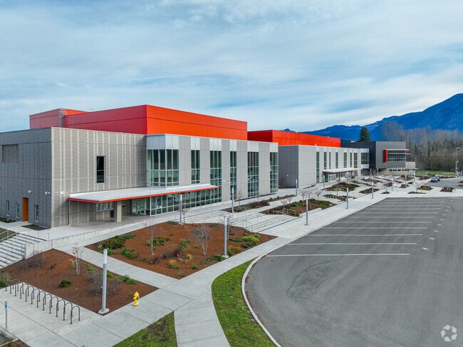 Mount. Si High School