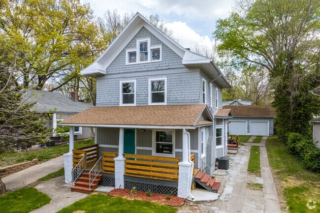 3 story homes are rare in the Mt Washington Neighborhood.