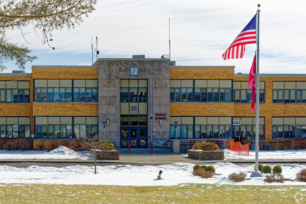 Wayland Cohocton Middle School in Wayland NY maintains a student to teacher ratio of approximately nine to one.
