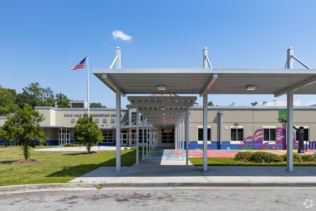 Entrance to Hodge Elementary School in Savannah, GA.