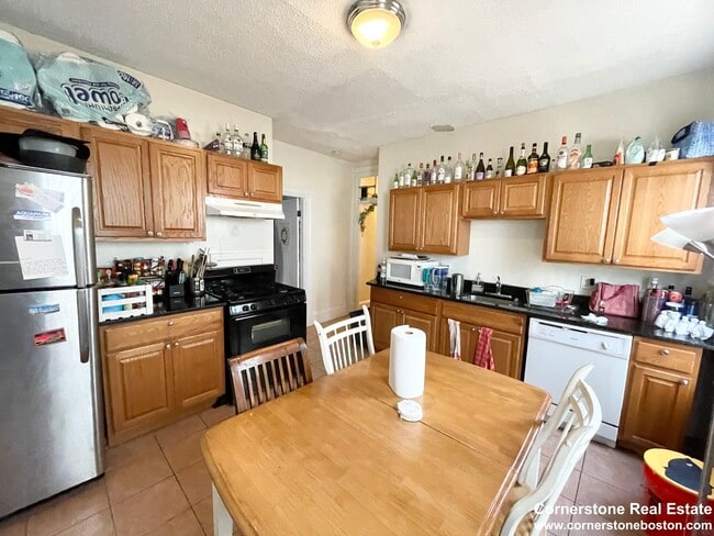 55 Calumet St unit 1, Roxbury Crossing, MA 02120 - photo 3