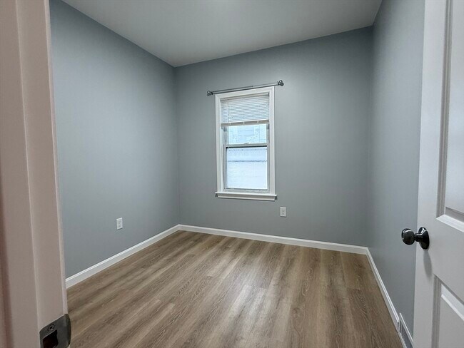 224 Billings Rd, Quincy, MA 02170 - photo 5