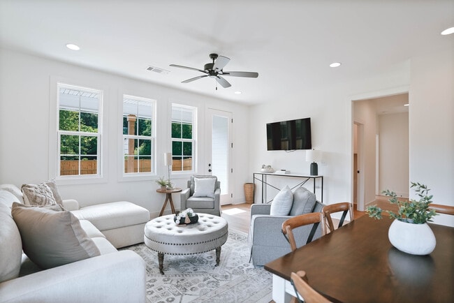 Living Room1.jpg