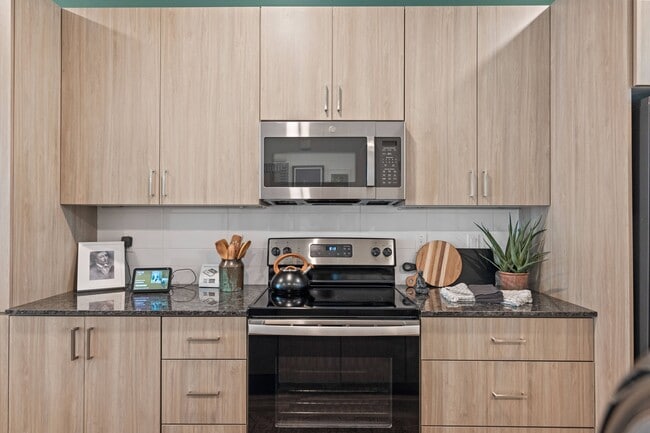 Aerie Happy Valley, Phoenix, AZ 85085 - photo 3