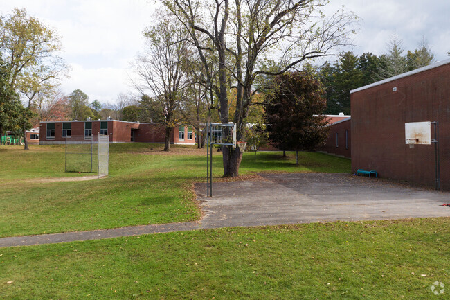 Greenfield Elementary School serving grades PreK-5th Grade.